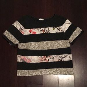 A patterned top